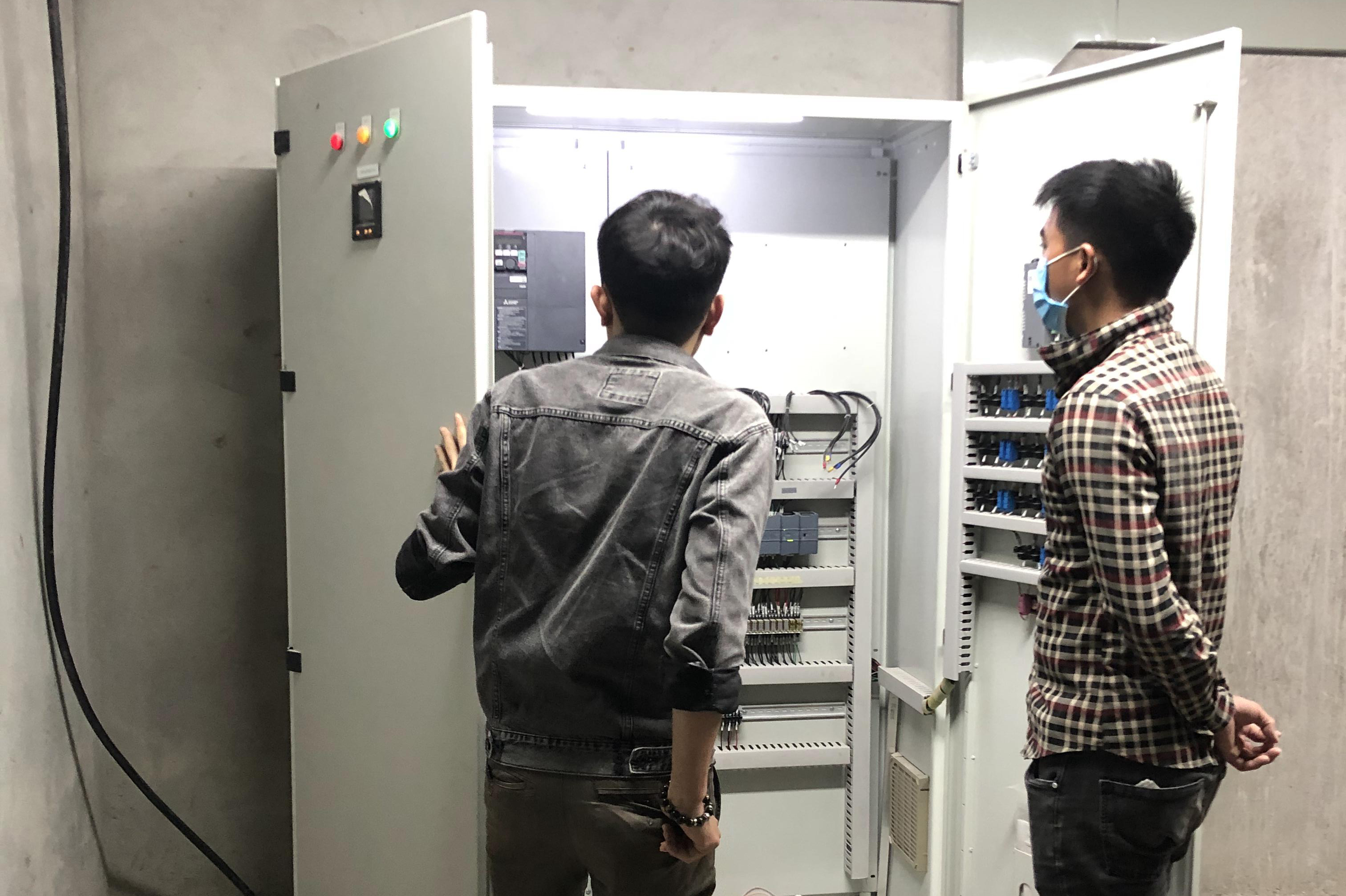  Tủ Điện Hệ Thống Xử Lý Nước Thải Nhà Máy Xử Lý Rác