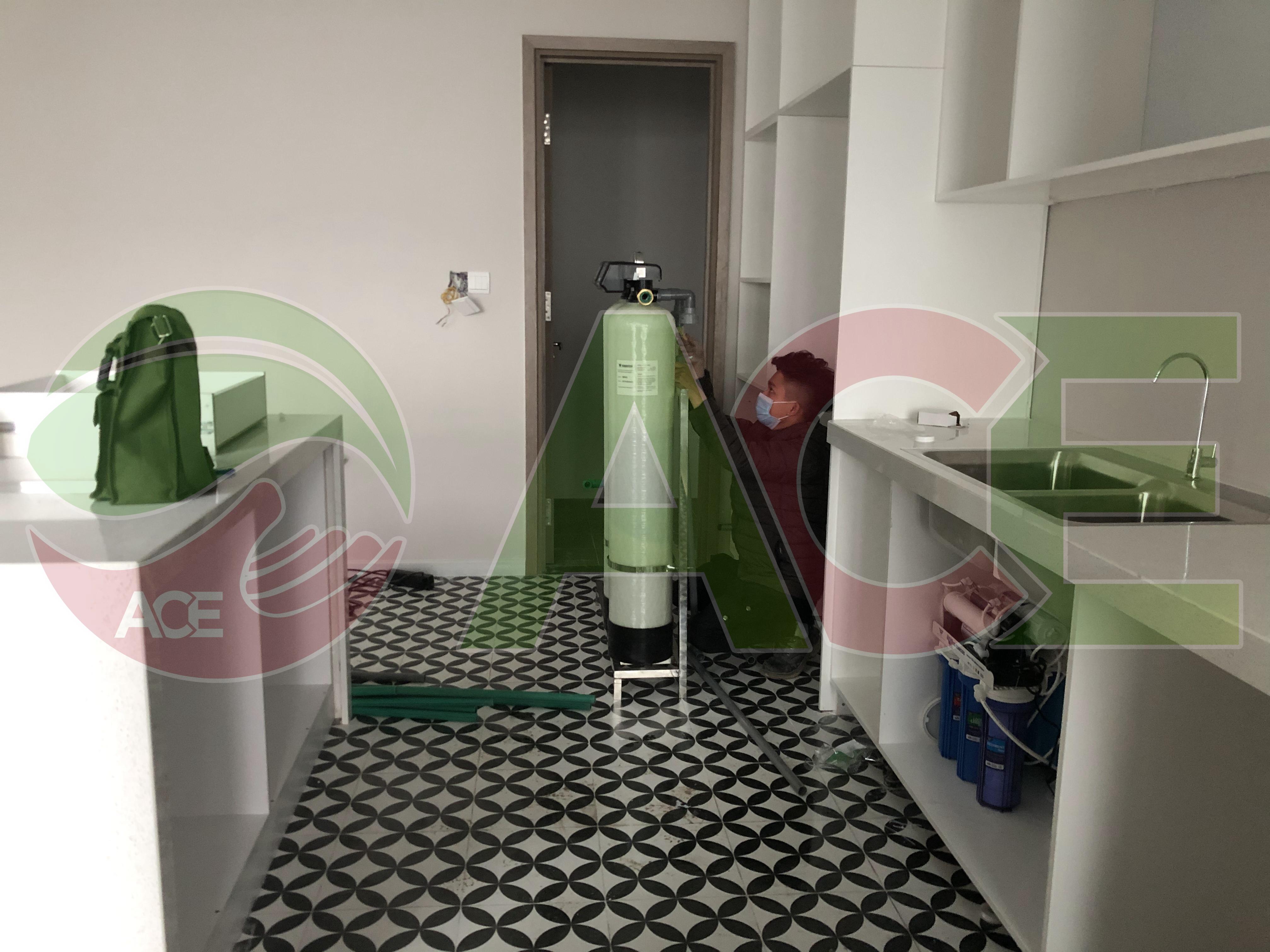  Máy lọc nước tổng kết hợp UV diệt khuẩn