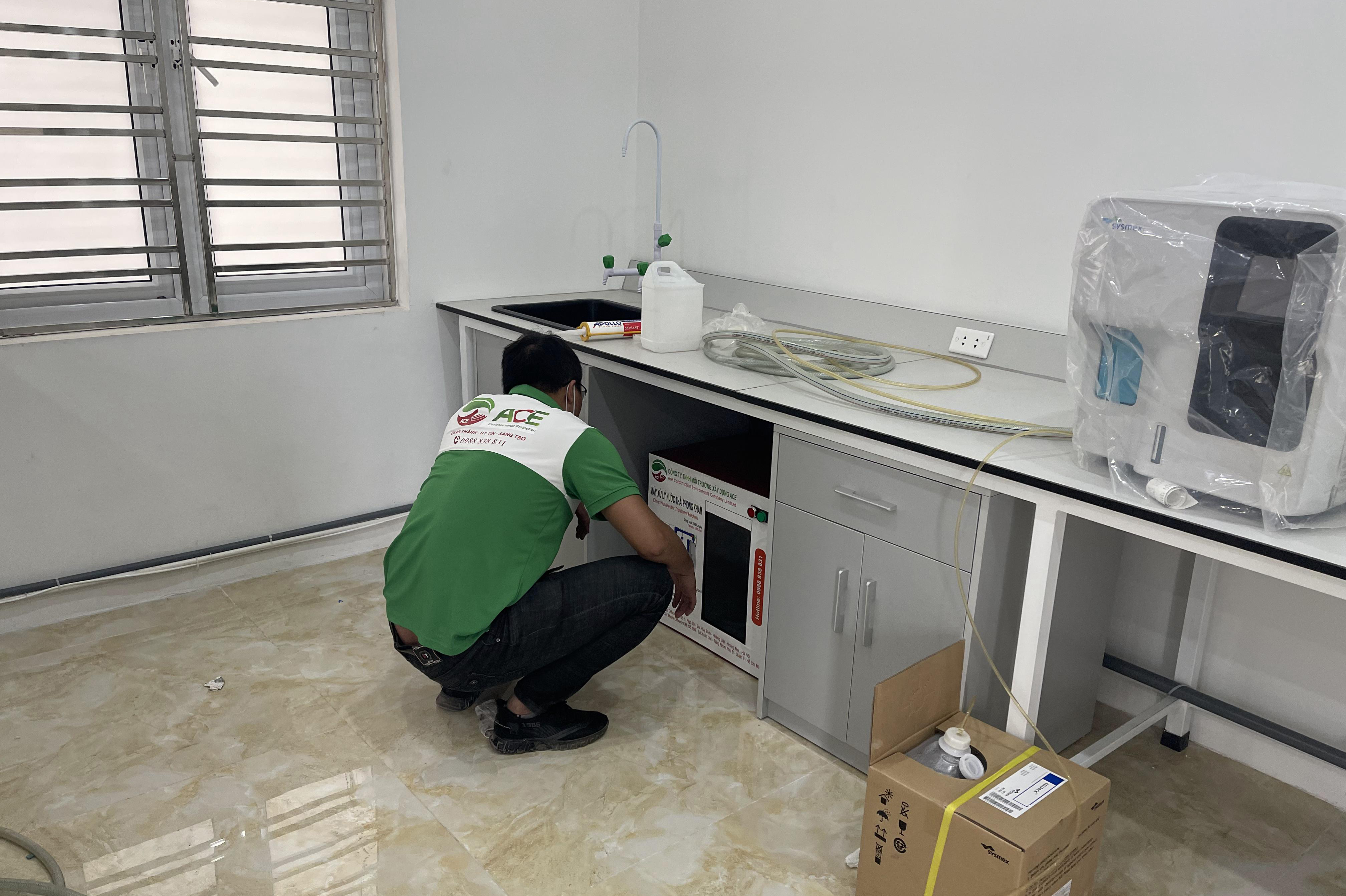  Máy xử lý nước thải phòng khám nội khoa