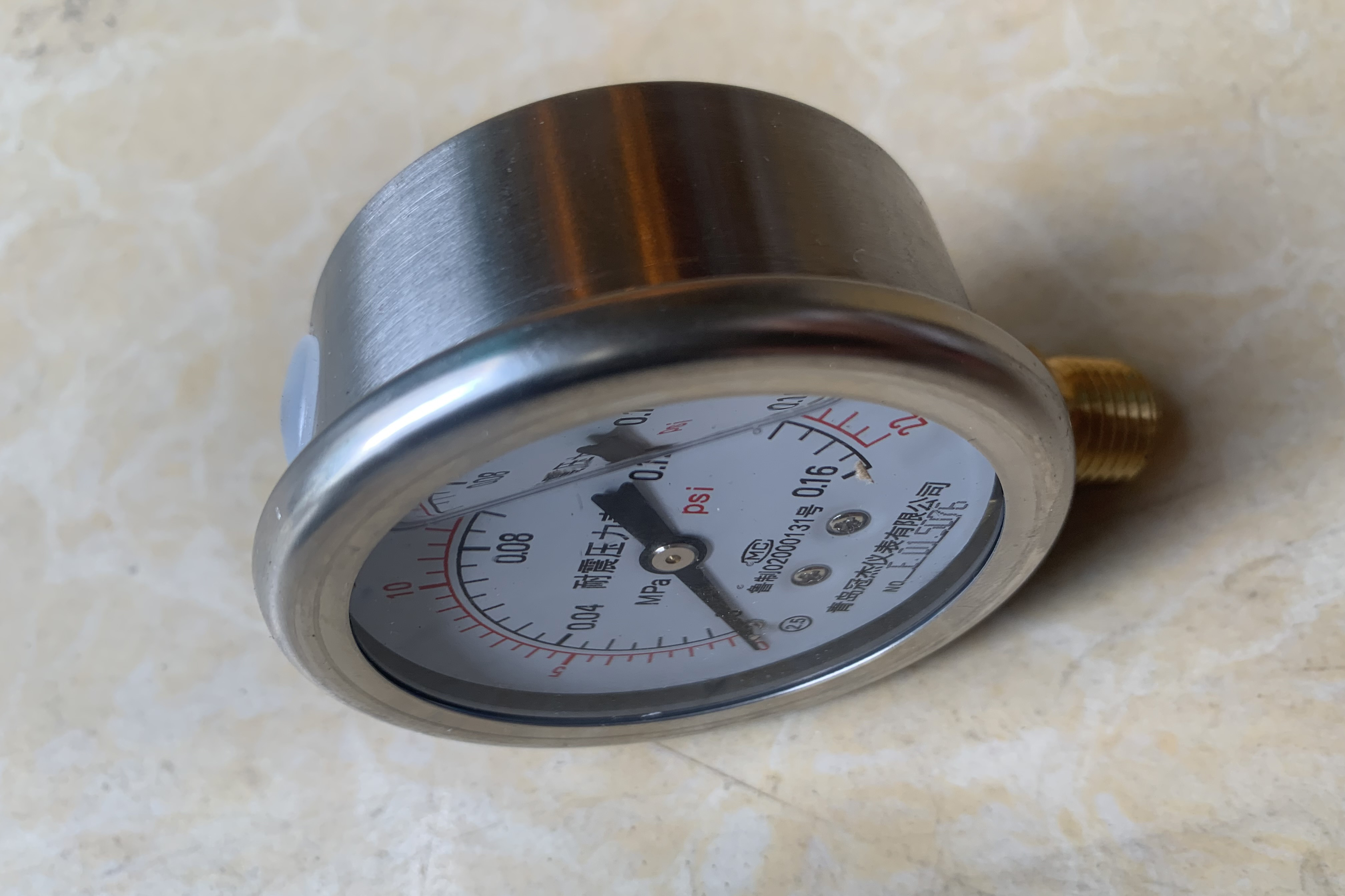  Đồng hồ đo áp suất mặt 63mm